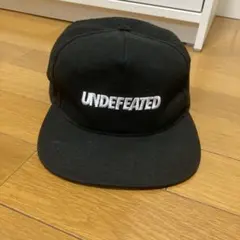 UNDEFEATEDキャップ