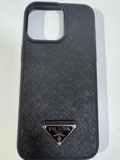 【美品】PRADA スマホケース　iPhone15promaxブラック レザー風