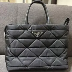 ミディアム パデッドRe-Nylon トートバッグ