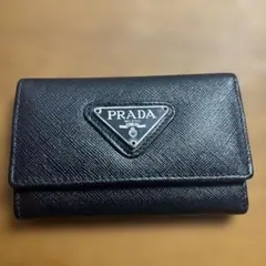 プラダ　キーケース