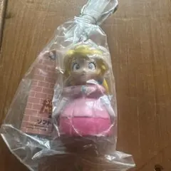当時物　スーパーマリオ RPG ピーチ　キーホルダーのサムネイル