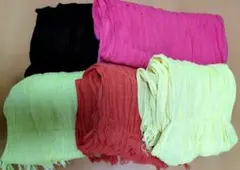 春先にピッタリ　薄手フリンジマフラー 5色セット（中古品）