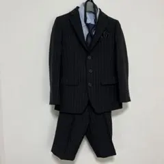 フォーマルスーツ（黒ストライプ、100cm~）