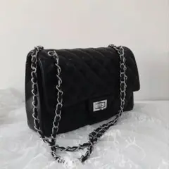 美品 DHOLIC キルト風チェーンショルダーバッグ ブラック