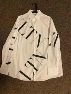 ヴァレンティノ　シャツ　超美品のサムネイル