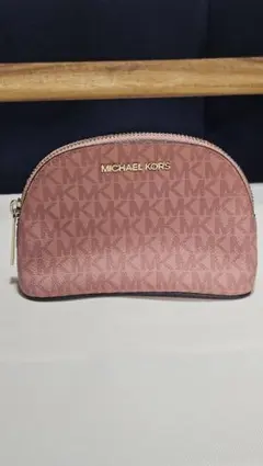MICHAEL KORSのポーチ