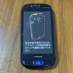 NTT docomo らくらくスマートフォン　F-12D ネイビーのサムネイル