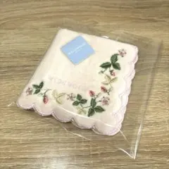 新品WEDGWOOD ピンク 花柄 タオルハンカチ　ワイルドストロベリー