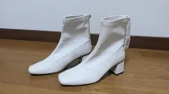 「期間限定値下げキャンペーン」ホワイト ショートブーツ 23.5cm