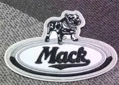 《白黒銀銅像風MC猛犬》激渋マック・トラックスMack Trucks刺繍ワッペン