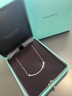 早い者勝ち✨️ティファニー Tスマイルネックレス シルバーゴールド