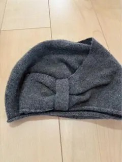 リボン付きグレーのベレー帽 55-57cm ニット