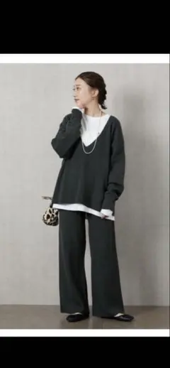 SALE価格　FREAK’S STORE] 深Vネックニットセットアップ