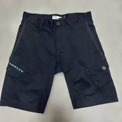OAKLEY ハーフパンツ カーゴパンツ 黒のサムネイル