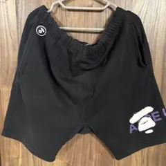 A BATHING APE ブラックショートパンツ