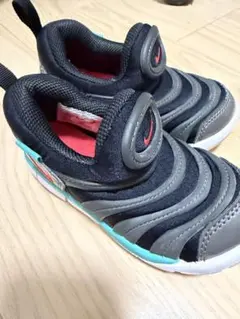 14センチ　ナイキ ダイナモフリー　スリッポン