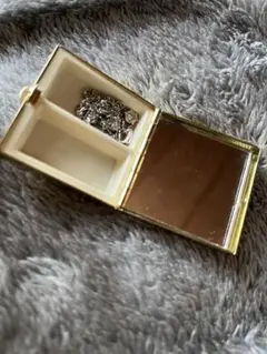 Item thumbnail for item 31b8cba9-c785-401e-97b1-a954fecb8b7d