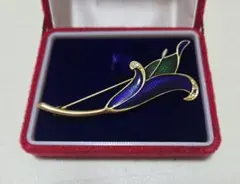 デザインブローチ