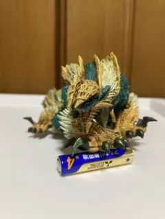モンハン　ジンオウガ　フィギュア