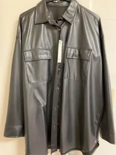 GU ブラック フェイクレザーダブルポケットシャツ　Lサイズ