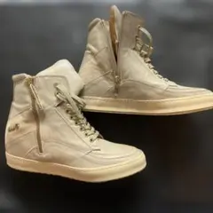 レザー 調　ハイカットスニーカー　チェーザレパチョッティ