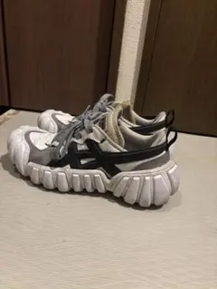 オニツカタイガー　onitsuka tiger スニーカー