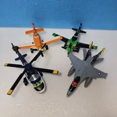 トミカ　ディズニー プレーンズ ミニカー 4台セット　飛行機のサムネイル