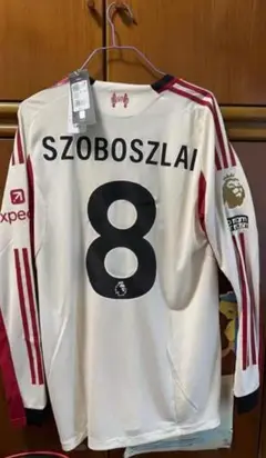 SZOBOSZLAI 8 番 リバプール アウェイ長袖ユニフォーム