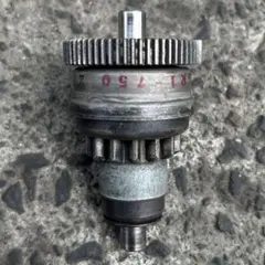 アドレスV100 スターターピニオンギア 31370-41D00 管理N2 - メルカリ