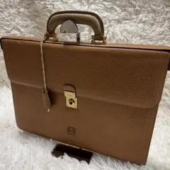 LOEWE ブリーフケース　アナグラム　レザー　鍵付き　ビジネスバッグ　ロエベのサムネイル