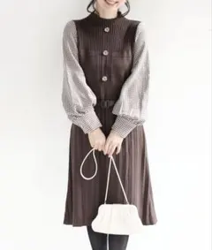 千鳥格子袖のプリーツニットミニワンピース（ベルト付き）