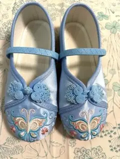 [美品]19センチ　台湾刺繍 キッズ　発表会