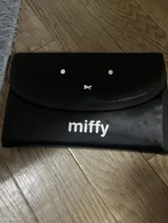 Item thumbnail for item 375e7a4c-ae6e-485c-8136-a8692a9db81f