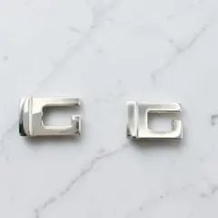 GUCCI イタリア製 Gロゴ シルバー925 ピアス 両耳