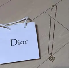 Dior ロゴペンダントネックレス