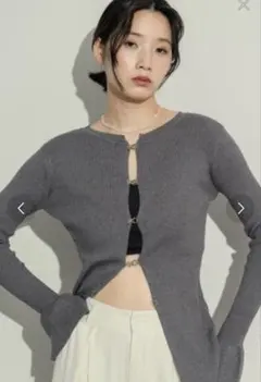 NEUNA フロントホックトップス　グレー