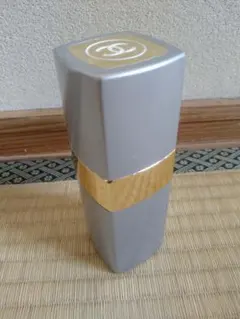 CHANEL Eau de Toilette N°19 50ml リフィラブル