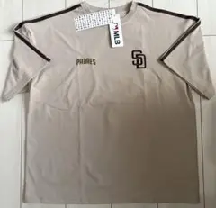 新品　 Lサイズ　MLB パドレス　半袖Tシャツ ベージュのサムネイル