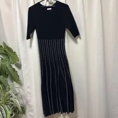FRAY I.D ニットワンピース 半袖 ブラック　プリーツ　ストライプ