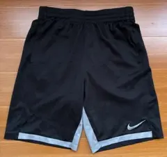 NIKE DRI-FIT ブラック　ハーフパンツ　キッズ　Lサイズ