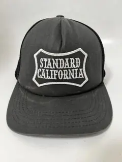 【値下げ！STANDARD CALIFORNIA ロゴ刺繍メッシュキャップ 黒】