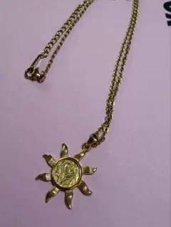 オーストリア エーデルワイス カットアウト  ネックレス 金鍍金仕上 新品 オーストリア エーデルワイス カットアウト コイン ネックレス 金鍍金