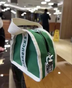海外限定スターバックス　三角ポーチミニハンドバッグ　グリーン