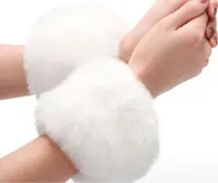 ホワイトファー アームカバー 2個セット