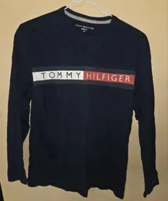 【新品】TOMMY HILFIGER 長袖カットソー ネイビー Lサイズのサムネイル