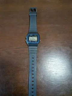 t*w様 CASIO F-91W デジタル腕時計 ブラック