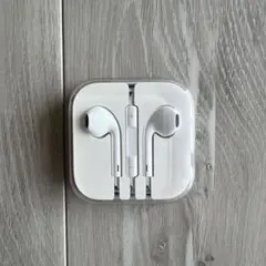 【未使用・新品】Apple IPhone 純正 有線イヤホンのサムネイル