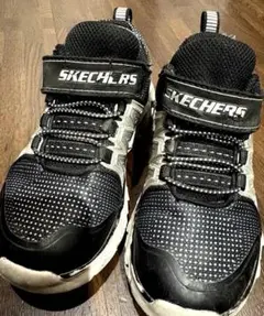 スケッチャーズ 18.5 光るスニーカー