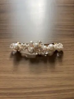 結婚式向け　パールヘアクリップ