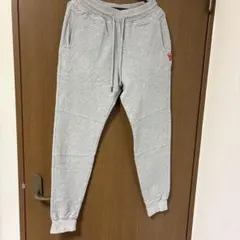 グレー ジョガーパンツ ポケット付き